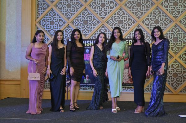 LL.B. 1ST YEAR GIRLS (FRESHERS)